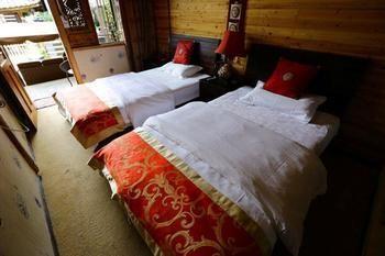 Rongludi Inn Лицзян Экстерьер фото